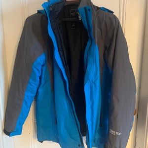 Men’s Medium Northface Gortex Jacket with removable down lining.